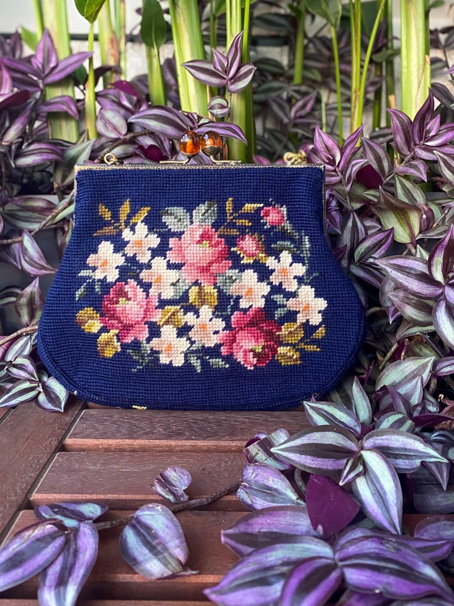 Vintage Black Floral Needlepoint Handbag – Ever Thrift